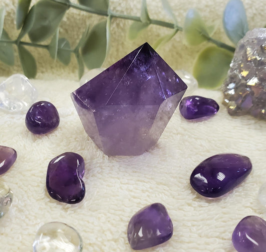 Amethyst Crystal Point 30mm tall (0045)